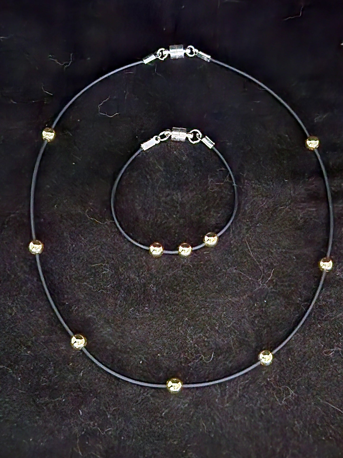 18K GOLD BALL CHOKER