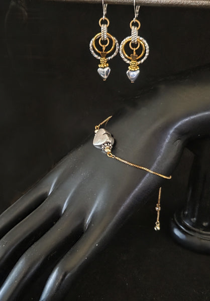 VALENTINE DAY SPECIAL EARRINGS AND AN ADJUSTABLE CHAIN BRACELET SET