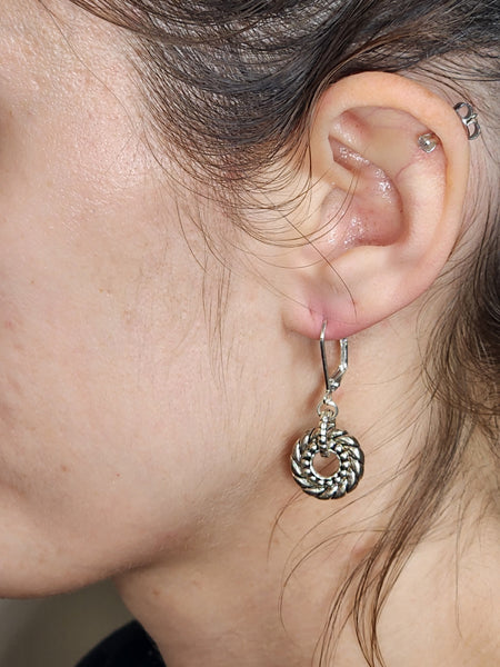 SMALL SILVER DOUBLE RING EARRING