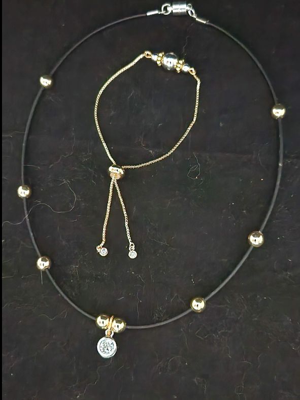 18K GOLD BALL WITH CUBIC ZIRCONIA PENDANT CHOKER