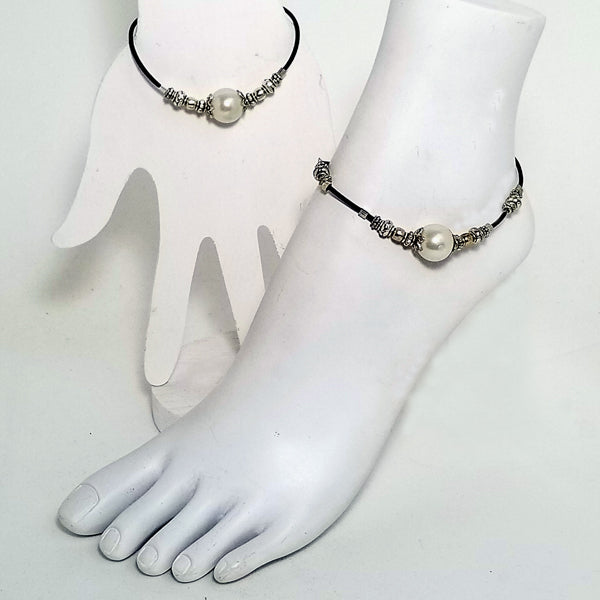 PEARL ADJUSTABLE BRANKLET