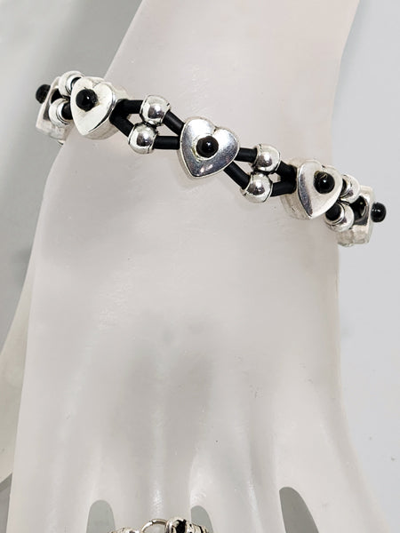 ONYX PUFF SILVER HEART BRACELET