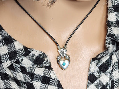 HOLLI HEART ORIGINAL  "Y" NECKLACE