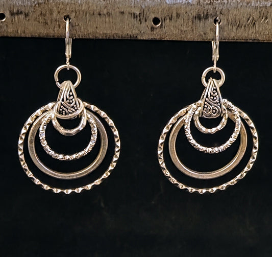 LARGE 4 SILVER RINGS LEVERBACK EARWIRES