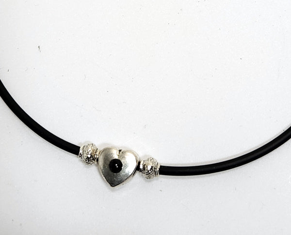 ANTIQUE PUFF HEART WITH ONYX AND STERLING SILVER CHOKER