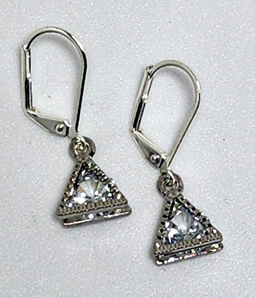 TRIANGLE CUBIC ZIRCONIA DROPS ON STERLING SILVER LEVER BACK EAR WIRES